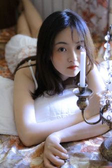 李采潭继母